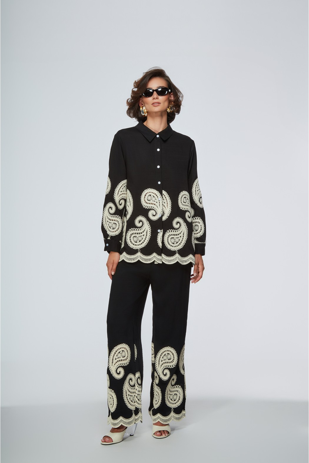 TPN Dryden Black Paisley...